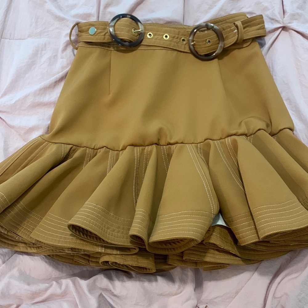 This skirt is like a piece of art!!